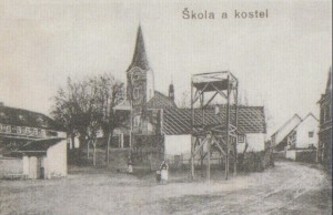 kostel_skola.jpg